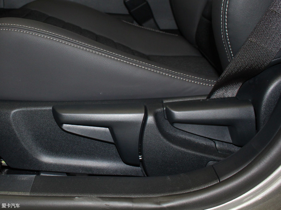 2017׿_˹IS 300 I(lng)Ȱ