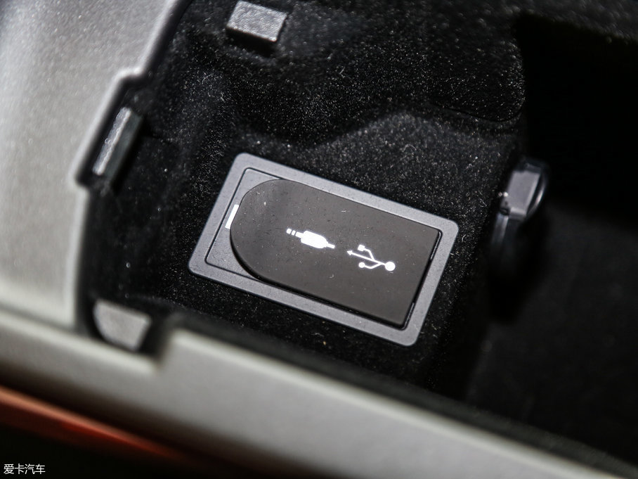 2017׿_˹IS 300 F SPORT