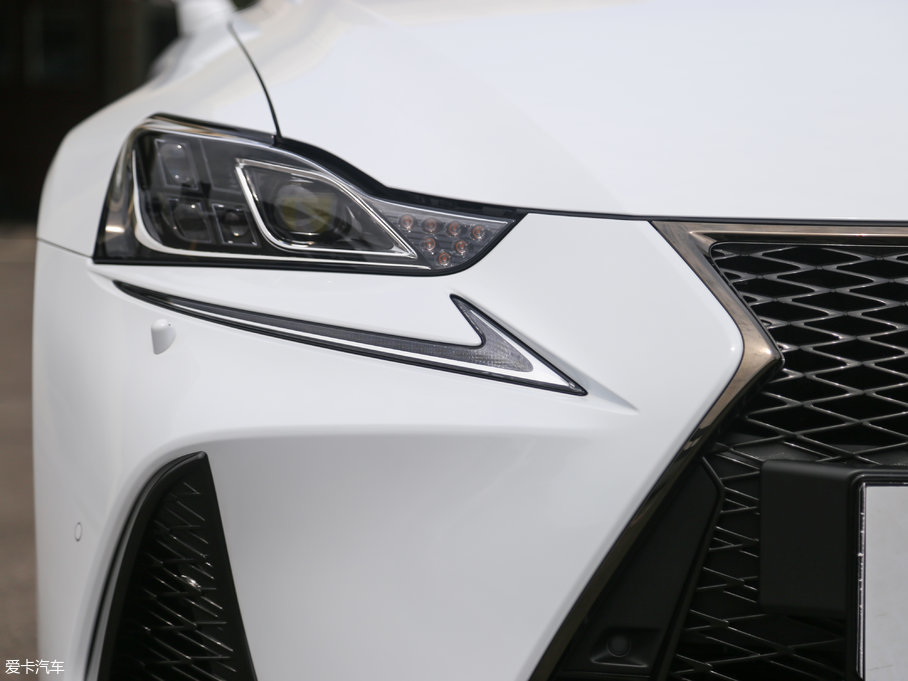 2017׿_˹IS 300 F SPORT