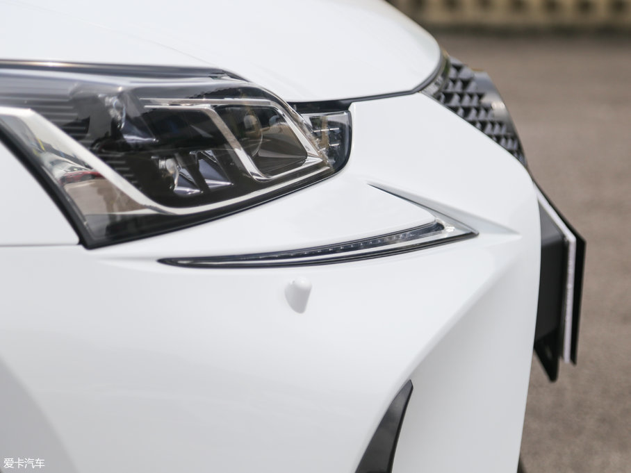 2017׿_˹IS 300 F SPORT