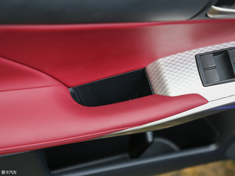 2017׿_˹IS 300 F SPORT