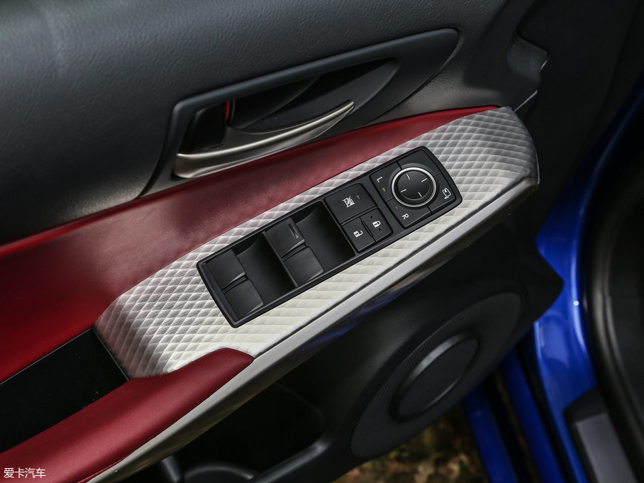 2017׿_˹IS 300 F SPORT