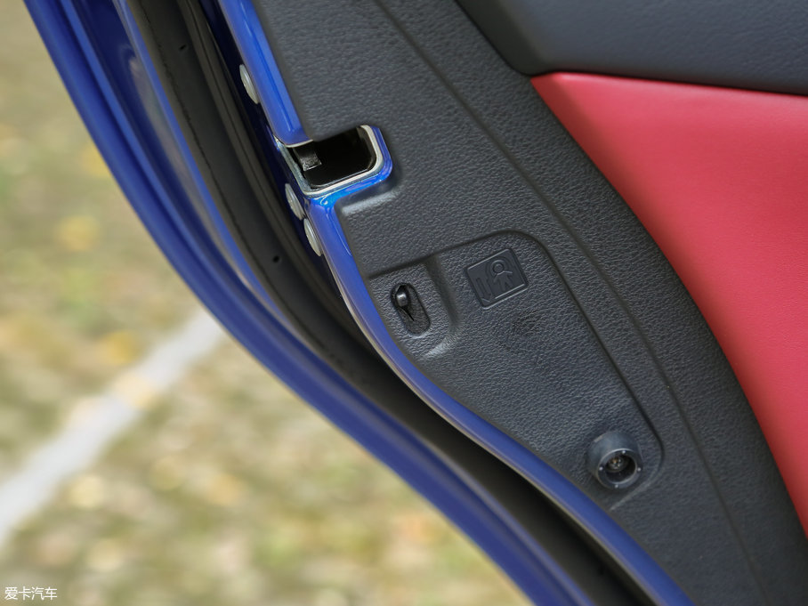 2017׿_˹IS 300 F SPORT