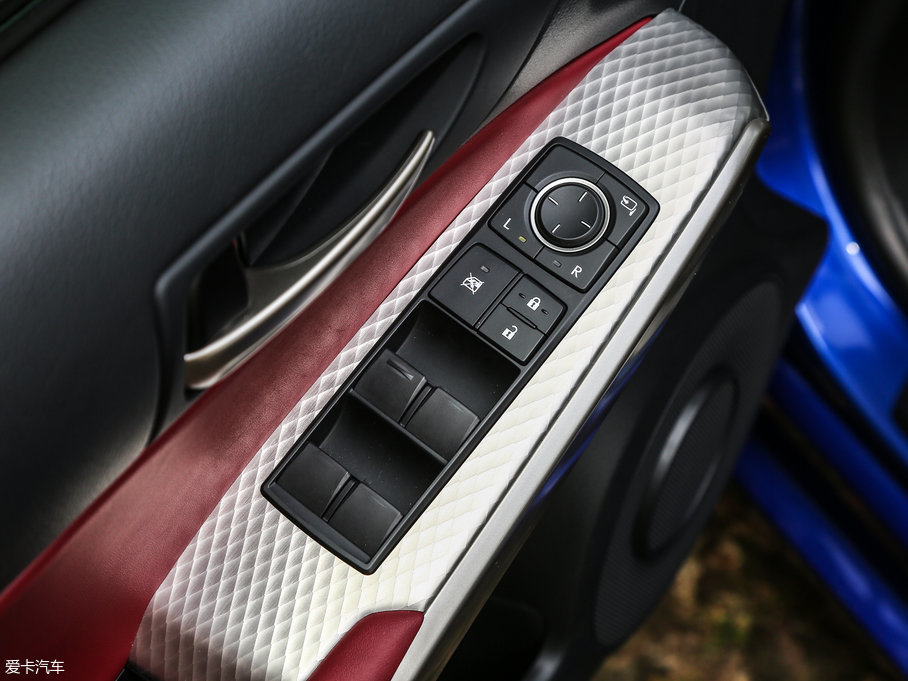 2017׿_˹IS 300 F SPORT