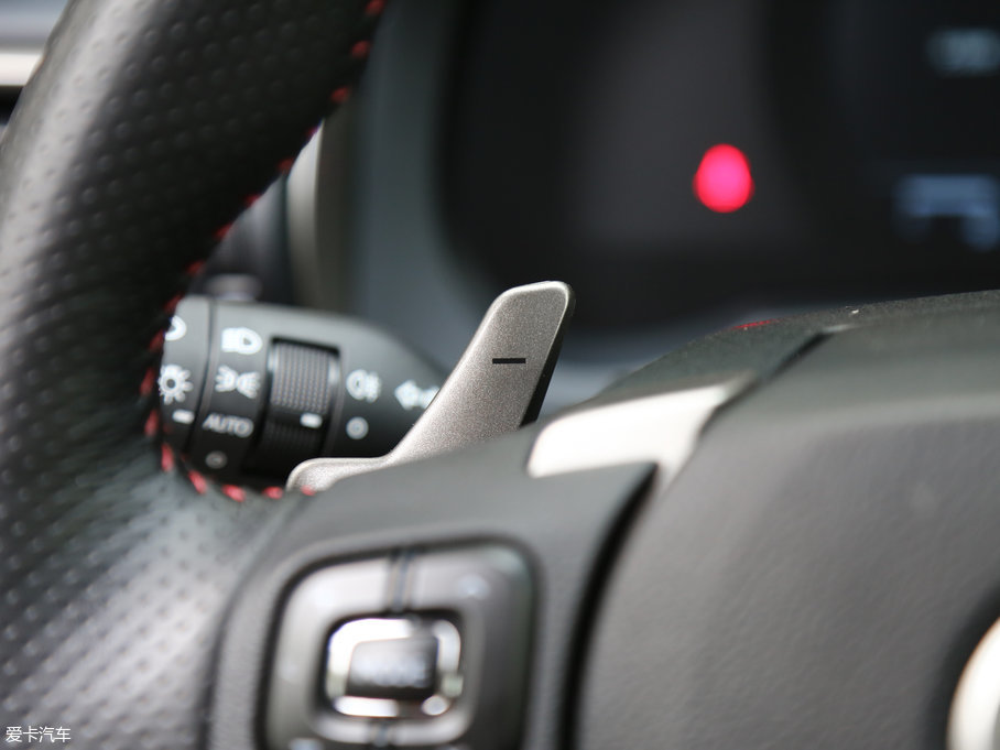 2017׿_˹IS 300 F SPORT