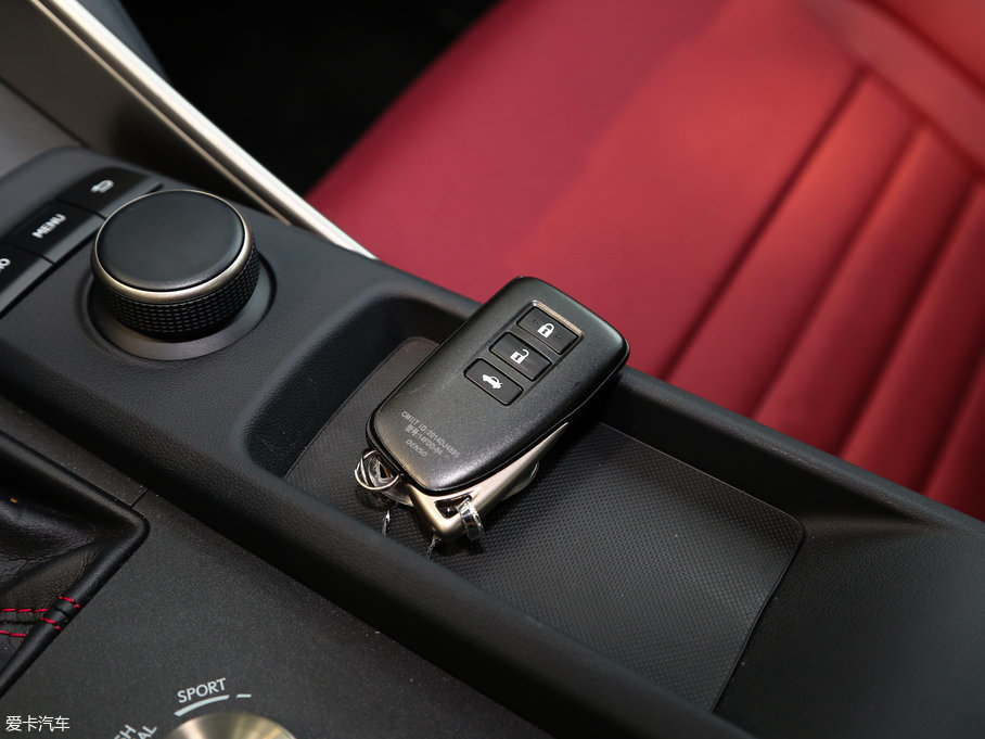 2017׿_˹IS 300 F SPORT