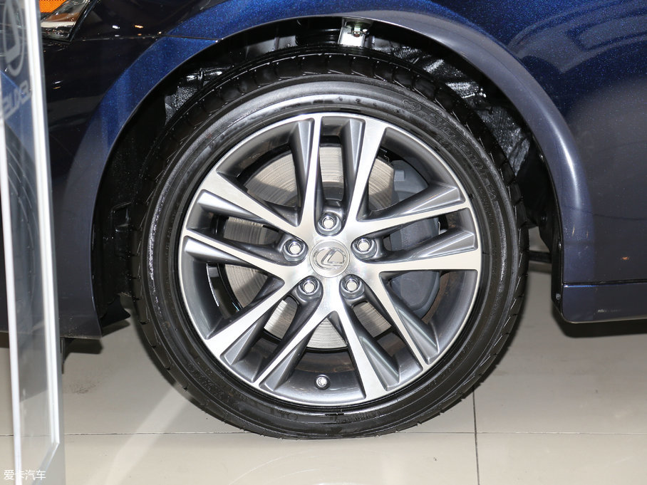 2017׿_˹IS 300 I(lng)Ȱ