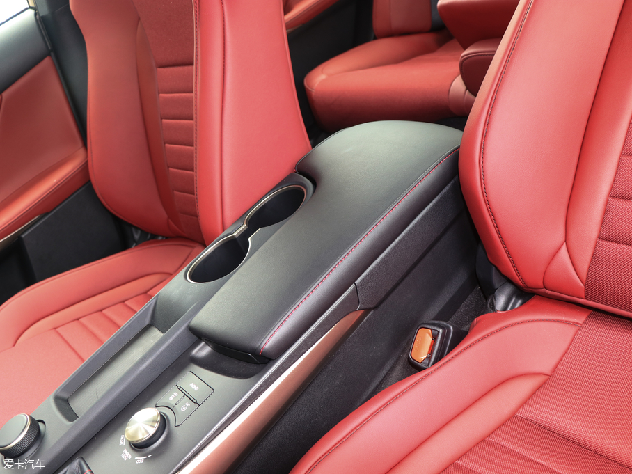 2017׿_˹IS 300 F SPORT