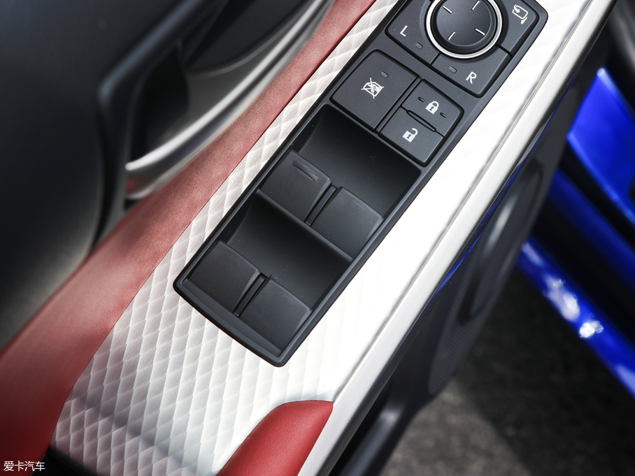 2017׿_˹IS 300 F SPORT