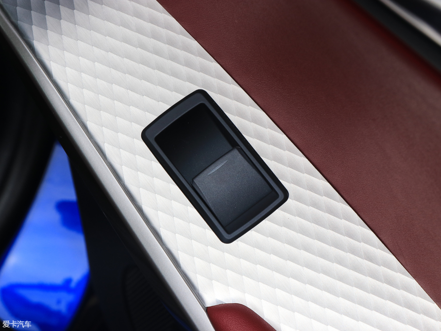 2017׿_˹IS 300 F SPORT