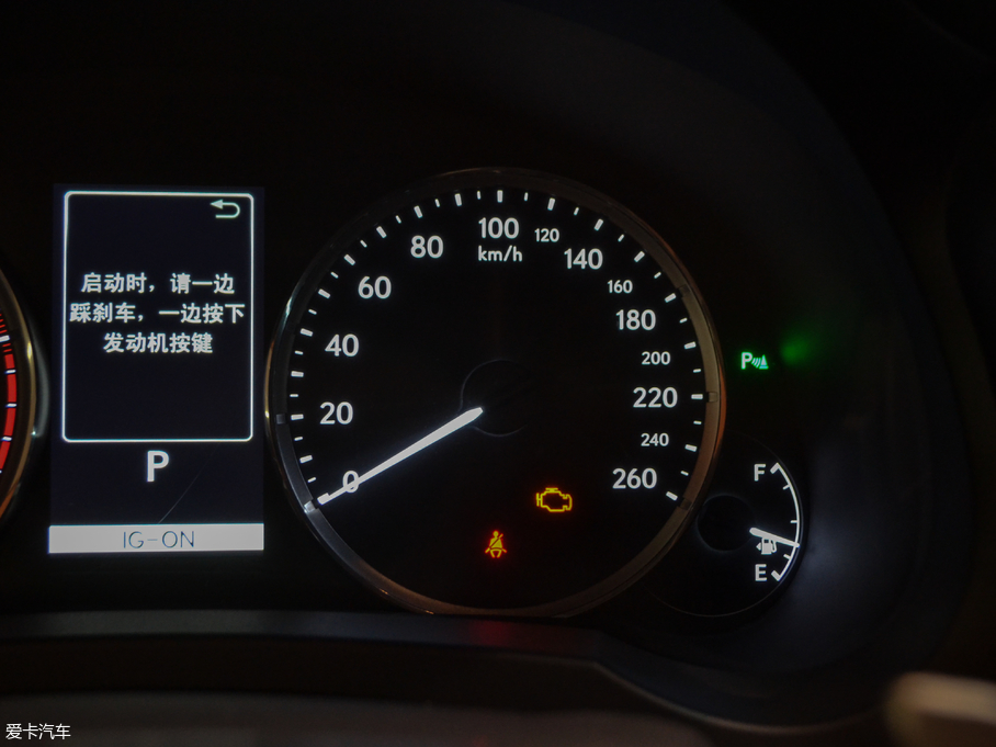 2017���׿��_˹IS 300 �I�Ȱ�