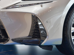 2017300 F SPORT (x)(ji)^