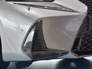 2017300 F SPORT (x)(ji)^