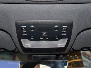 2017300 F SPORT п؅^