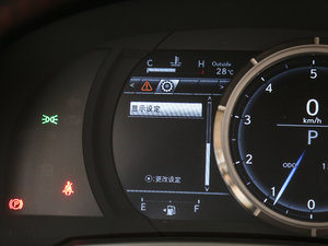 2017300 F SPORT п؅^