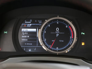 2017300 F SPORT п؅^