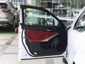 2017300 F SPORT {λ܇T