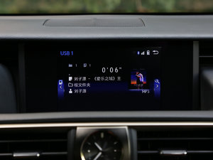 2017300 F SPORT п؅^