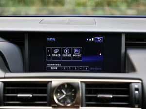 2017300 F SPORT п؅^