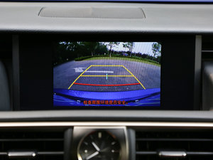 2017300 F SPORT п؅^