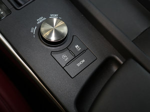 2017300 F SPORT п؅^