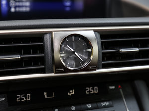 2017300 F SPORT п؅^