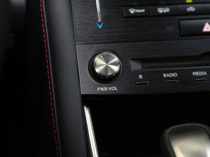 2017300 F SPORT п؅^