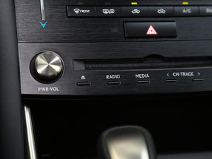 2017300 F SPORT п؅^