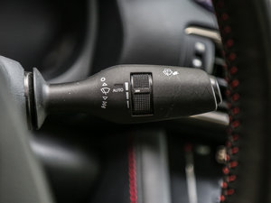 2017300 F SPORT п؅^