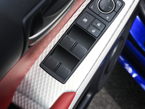 2017300 F SPORT п؅^(q)