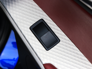 2017300 F SPORT п؅^(q)