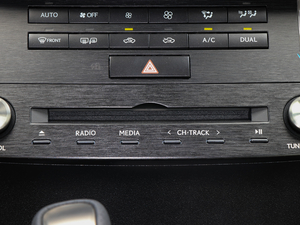 2017300 F SPORT п؅^(q)