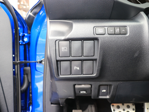 2017300 F SPORT п؅^(q)