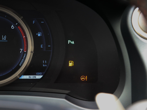 2017300 F SPORT п؅^(q)