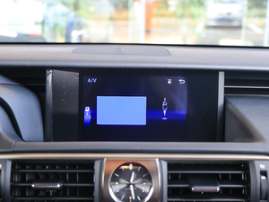 2017300 F SPORT п؅^