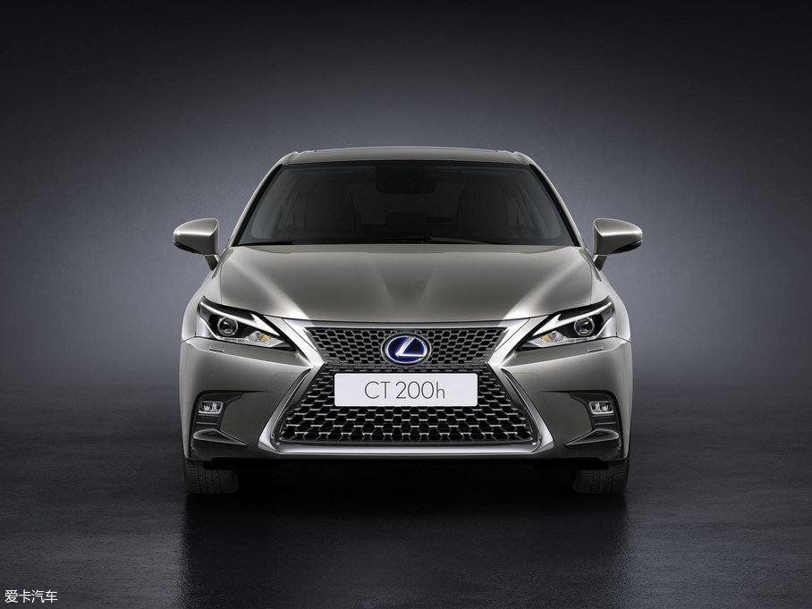 2017׿_˹CT 200h m ɫ