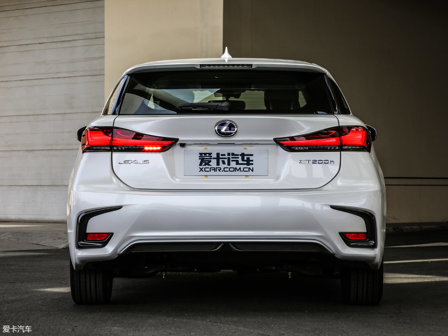 2017׿_˹CT 200h m ɫ