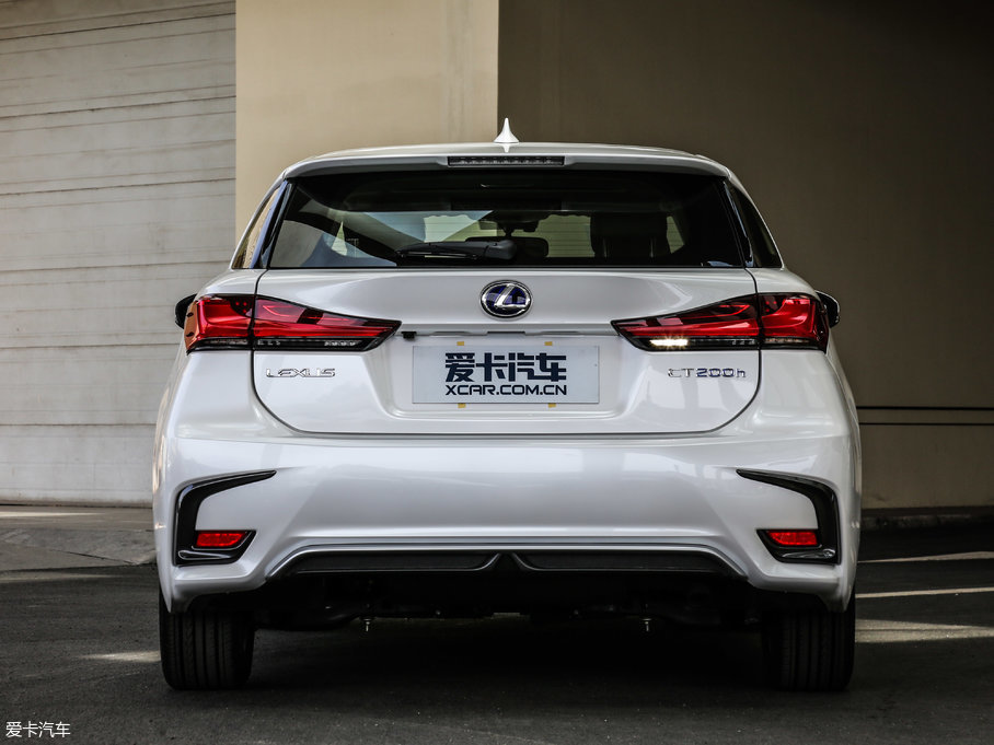 2017׿_˹CT 200h m ɫ