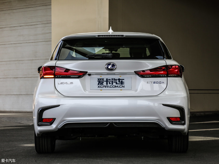 2017׿_˹CT 200h m ɫ