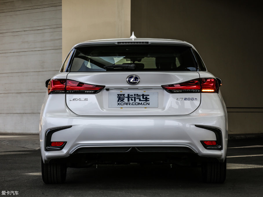 2017׿_˹CT 200h m ɫ