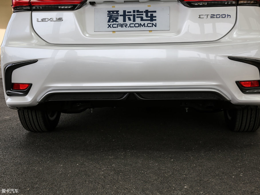 2017׿_˹CT 200h m ɫ