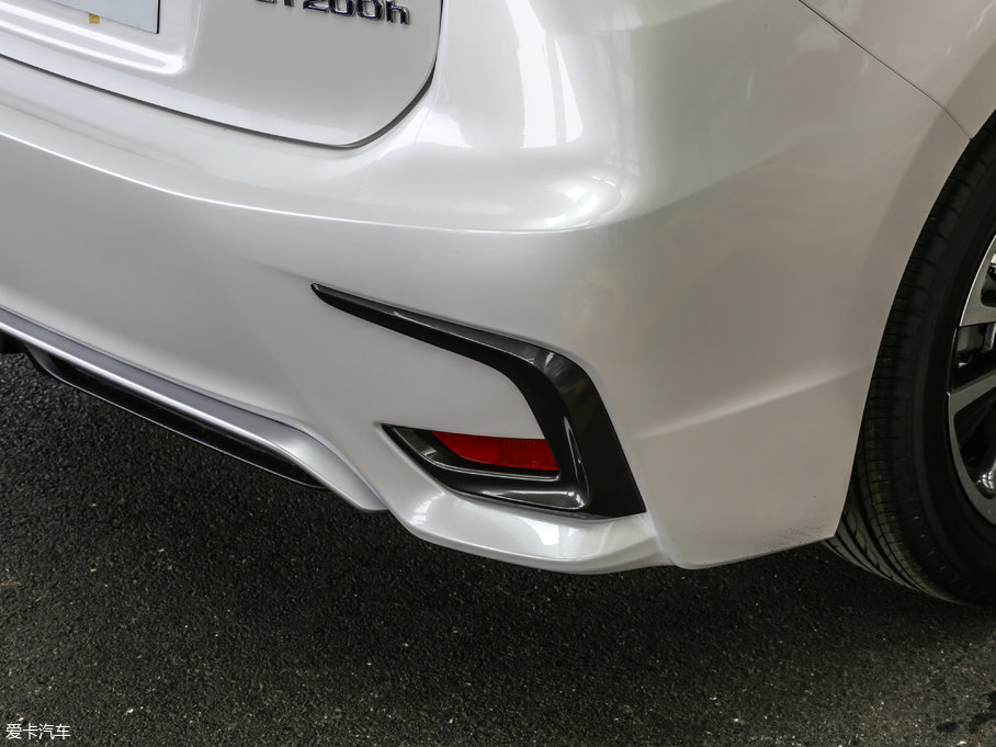 2017׿_˹CT 200h m ɫ