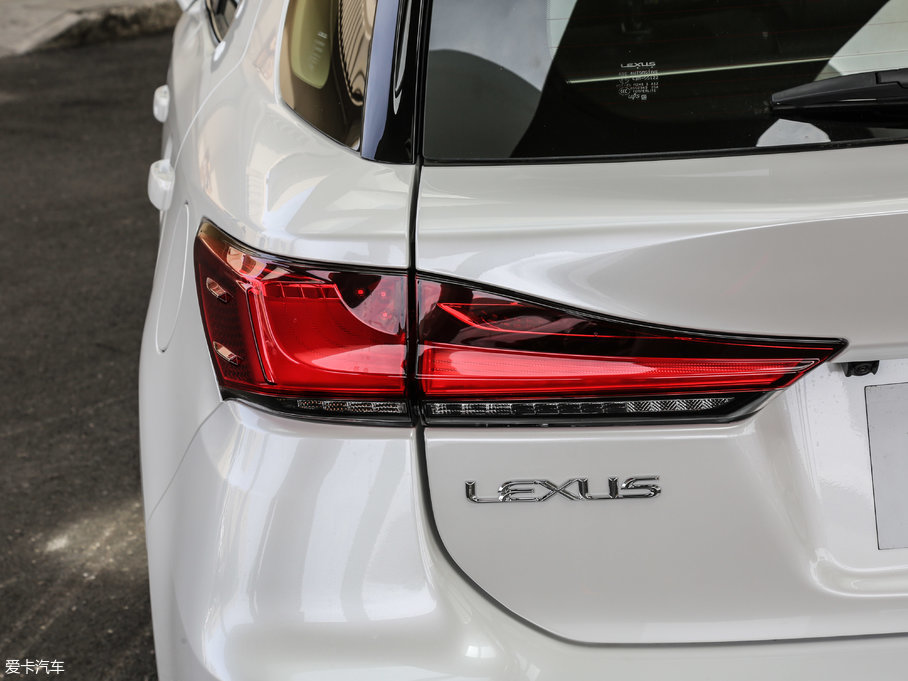 2017׿_˹CT 200h m ɫ