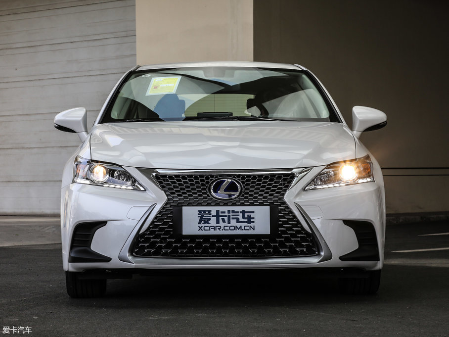 2017׿_˹CT 200h m ɫ