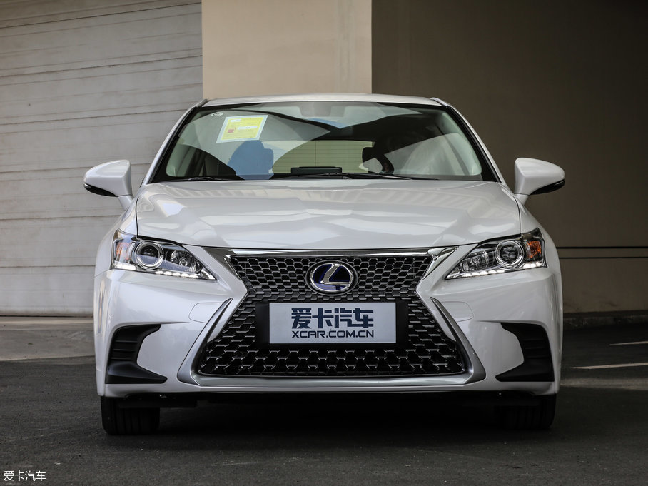 2017׿_˹CT 200h m ɫ