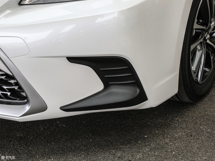 2017׿_˹CT 200h m ɫ