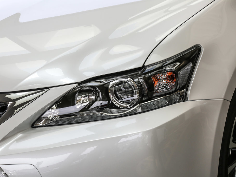 2017׿_˹CT 200h m ɫ