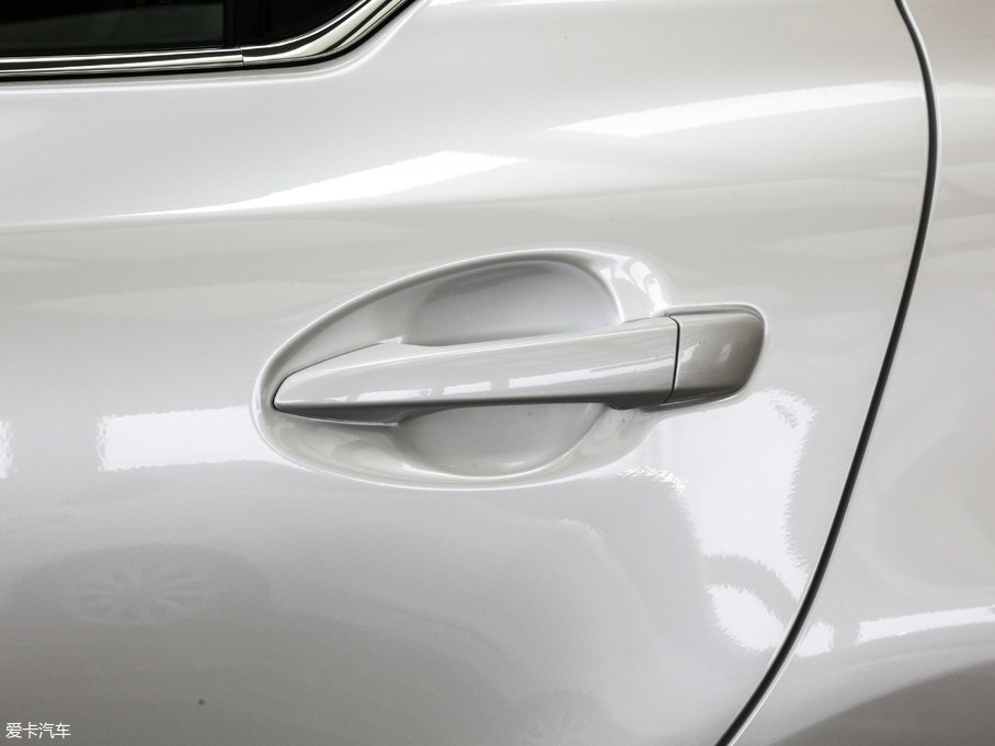 2017׿_˹CT 200h m ɫ