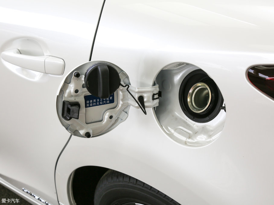 2017׿_˹CT 200h m ɫ