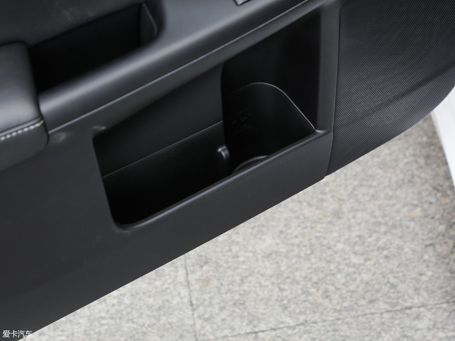 2017׿_˹CT 200h m ɫ